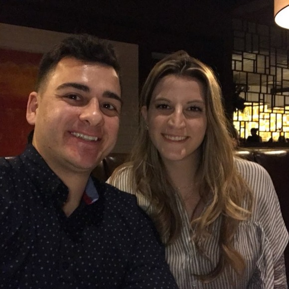 Meet your Posher, Nicole - Picture 1 of 1